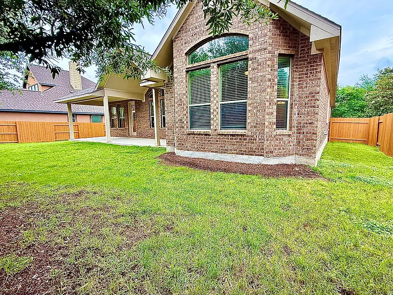5512 Lipan Apache Bnd — Photo 31