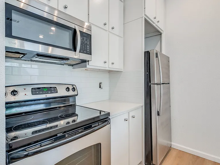 3610 Routh St — Photo 31