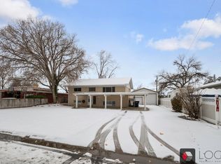 9304 S Sneddon Dr, Sandy, UT 84070