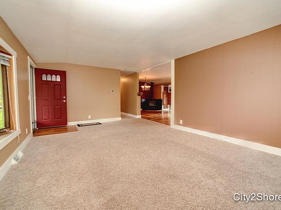 5th image of 12314 Linden Dr