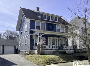 28 Chestnut St, Jamestown, NY 14701