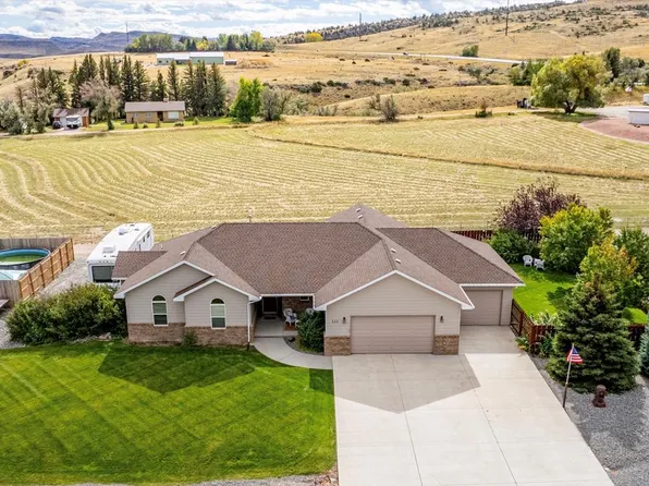 122 S Chugwater Dr, Cody, WY 82414