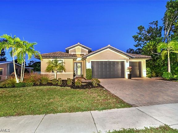 3rd image of 1453 Alhambra Dr