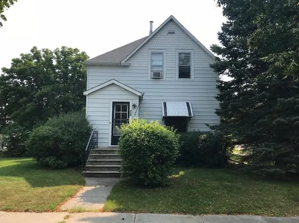 404 9th St N, Breckenridge, MN 56520