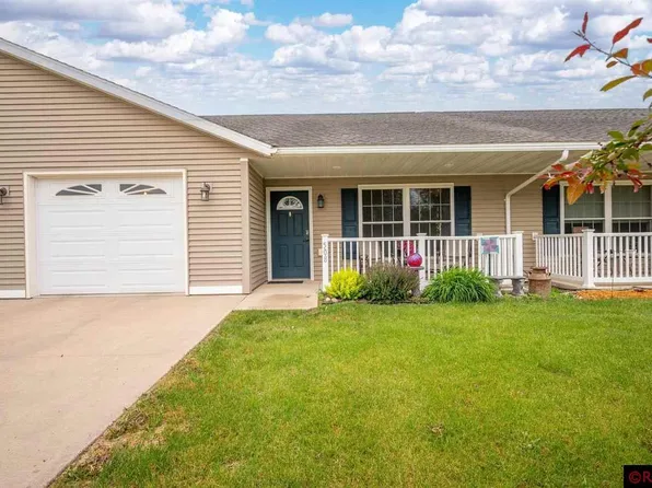 508 E 2nd St S, Truman, MN 56088