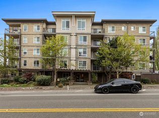 3015 SW Avalon Way APT 407, Seattle, WA 98126