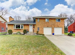 809 Lovetta Dr, Dayton, OH 45429