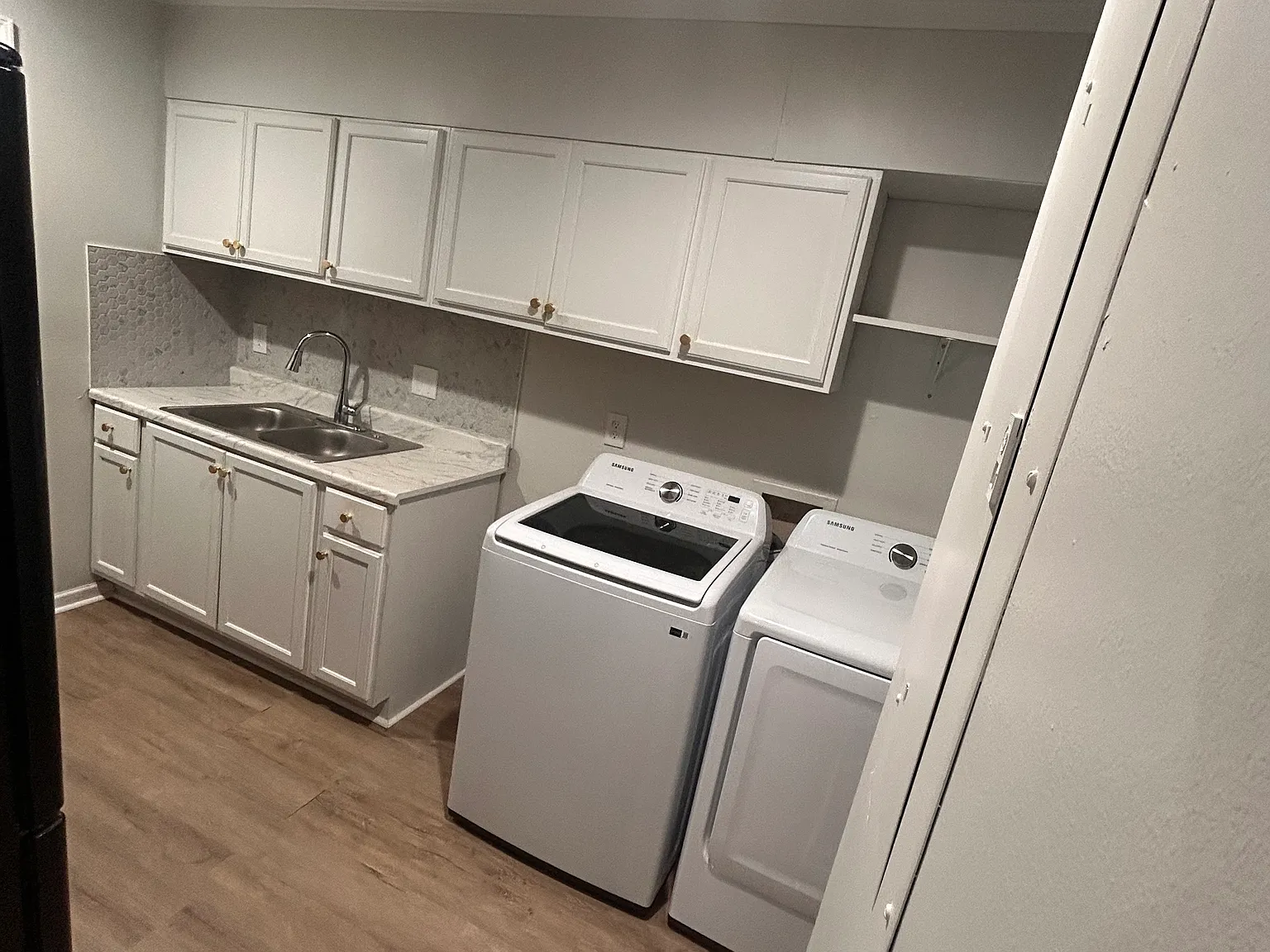 2 bed, 1.5 bath, 1200 sqft, $2,400 — Photo 2
