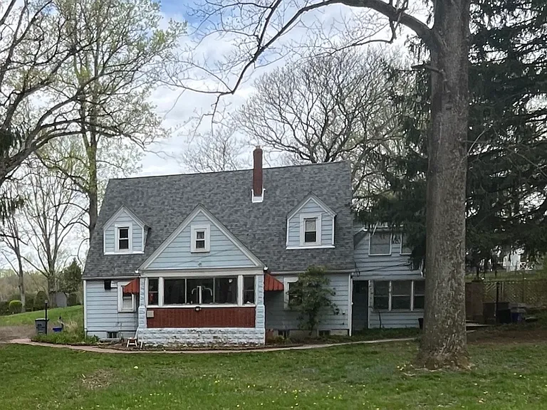 485 Hillside Ave #B — Photo 1