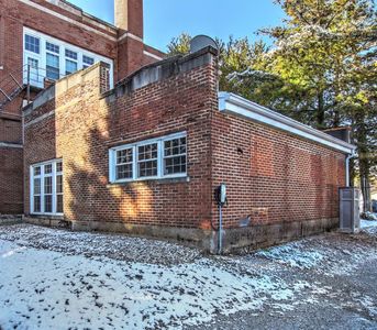 311 S Court St APT 1, Crown Point, IN, 46307