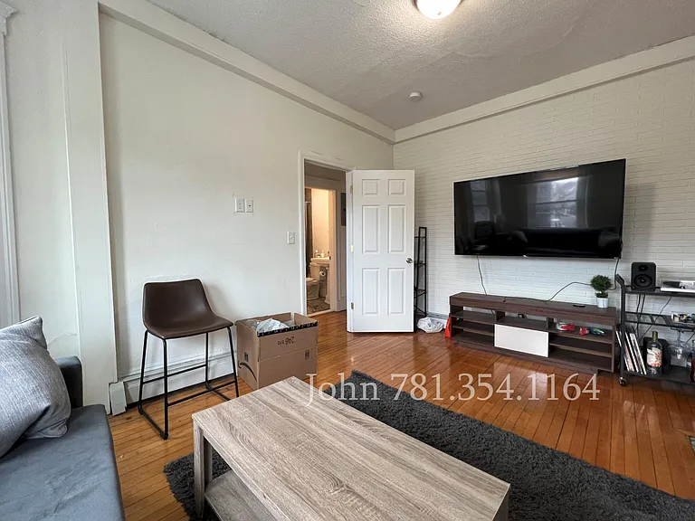 1322 Commonwealth Ave #9 — Photo 5