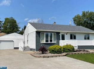 415 Coventry Rd, Hoyt Lakes, MN 55750