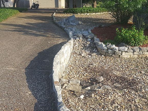 3rd image of 2507 Chaparral Rd