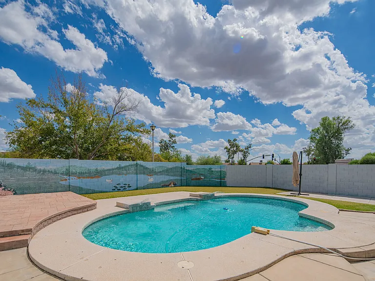 10615 N 63rd Dr — Photo 59