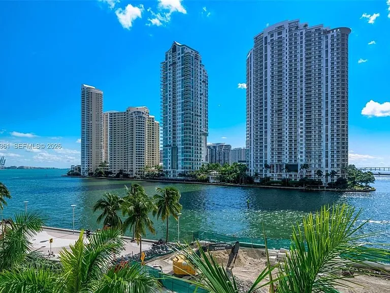 300 S Biscayne Blvd #L-410 — Photo 1