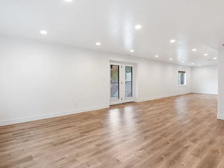 1826 W River Birch Rd — Photo 29