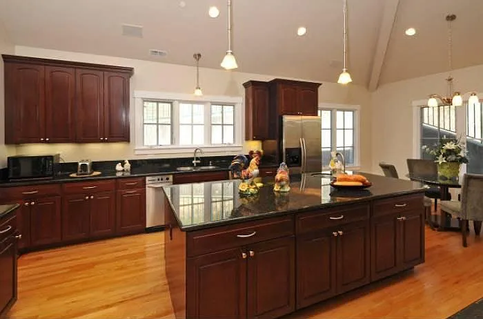 4 bed, 3.5 bath, 2900 sqft, $10,500 — Photo 3