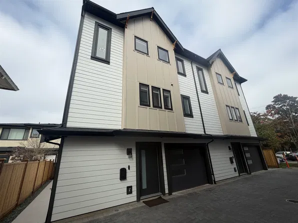 7087 Mary Ave #1, Burnaby, BC V5E 3K1