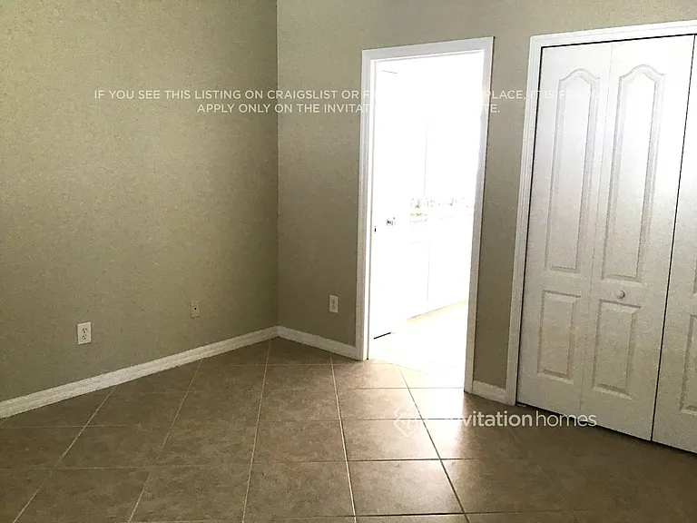 402 Sycamore Springs St — Photo 7