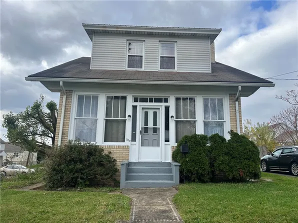 302 Crossland Ave S, Uniontown, PA 15401