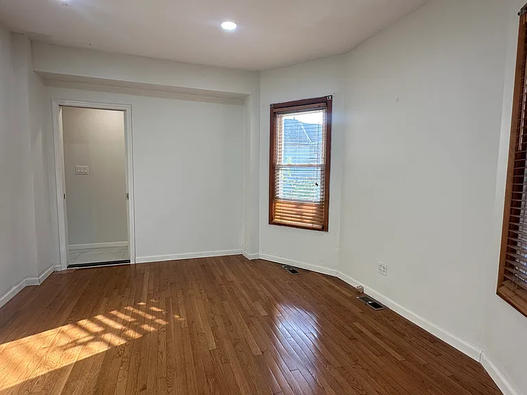 344 Valley Brook Ave #1 — Photo 10