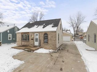 912 Lafollette Ave, Little Chute, WI 54140