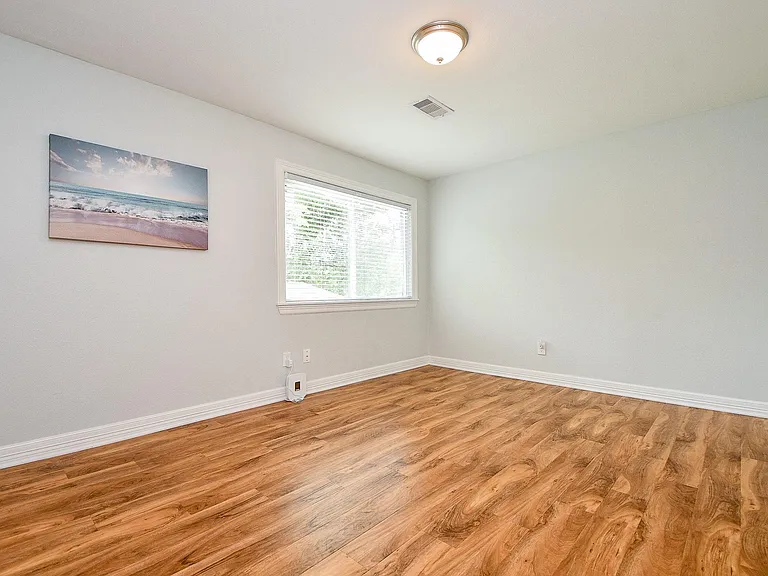 707 Thistlewood Dr — Photo 28