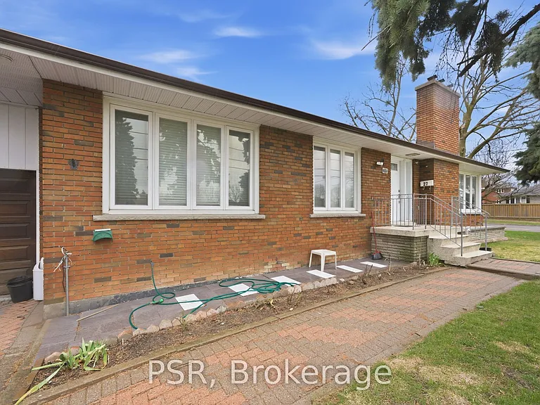 27 Kingsview Blvd #1 — Photo 3