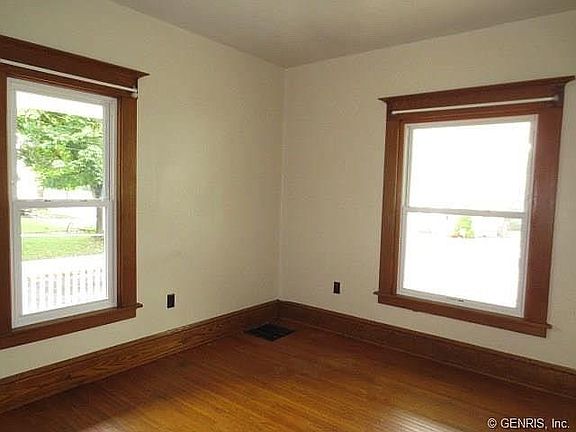 4th image of 418 W Union St #1