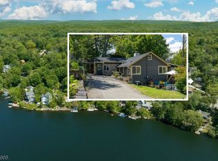 111 Hillside Rd, Highland Lakes, NJ 07422