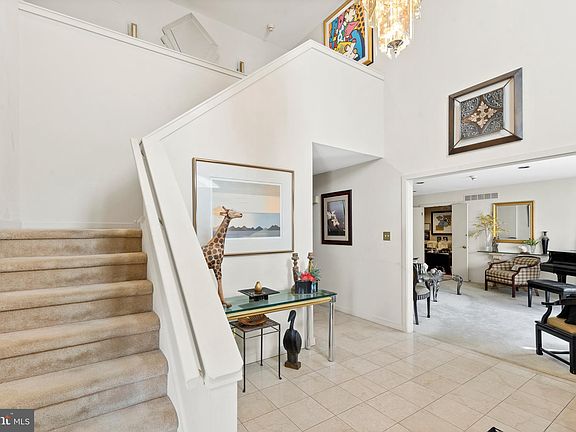 4th image of 120 Lisette Dr