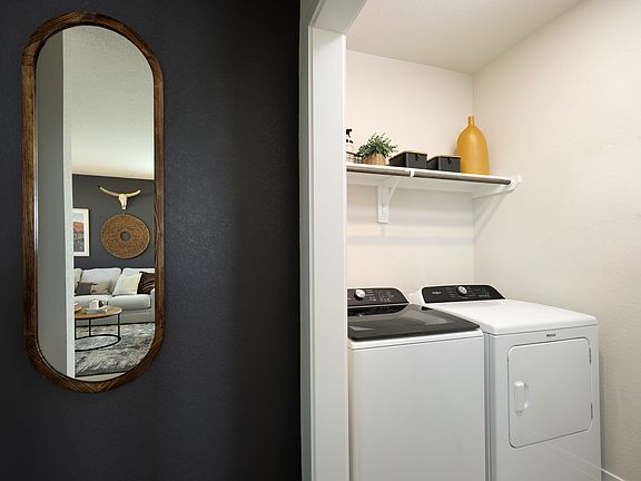 HOU_SanfordEstates_326_Mesa Verde_Laundry Room_17411 Sanford Estates Court_Model.jpg