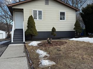84 Brentwood Ave, Waterbury, CT 06705