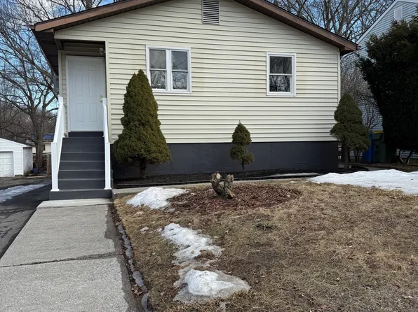 84 Brentwood Avenue, Waterbury, CT 06702