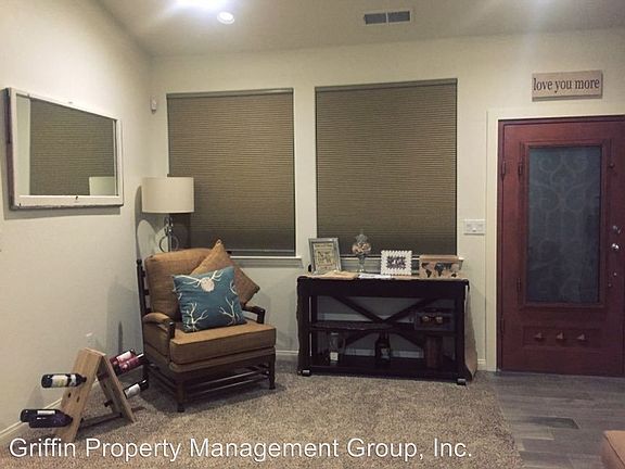 4th image of 343 S Holland Ct
