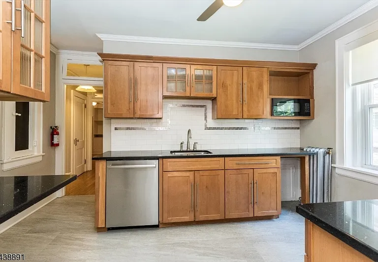 55 Park Ave #26 — Photo 15