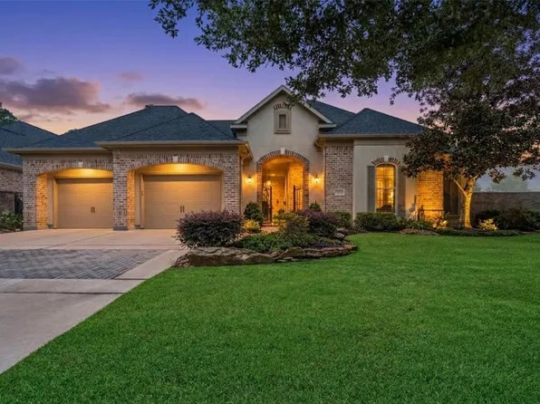 5502 Regal Landing Dr, Kingwood, TX 77345