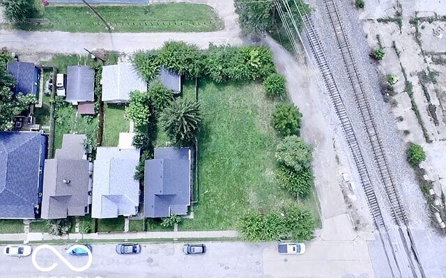 1st image of 239 E Caven St