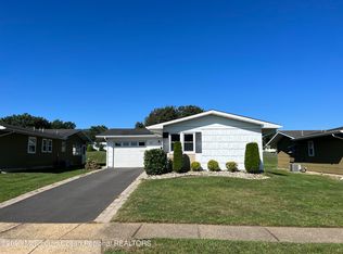 29 Whitman St, Brick, NJ 08724