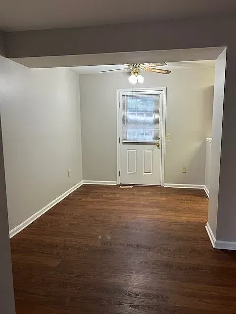 2 bed, 1400 sqft, $1,250 — Photo 4