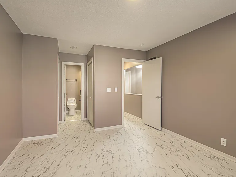 8596 Perry Ln — Photo 22