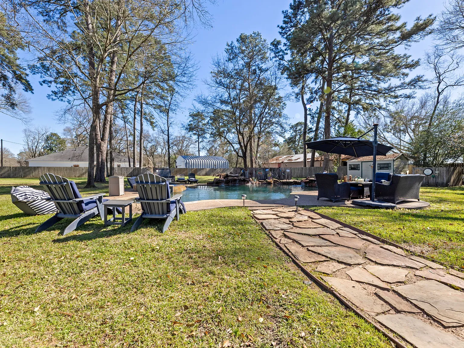 7 bed, 2979 sqft, $8,600 — Photo 4