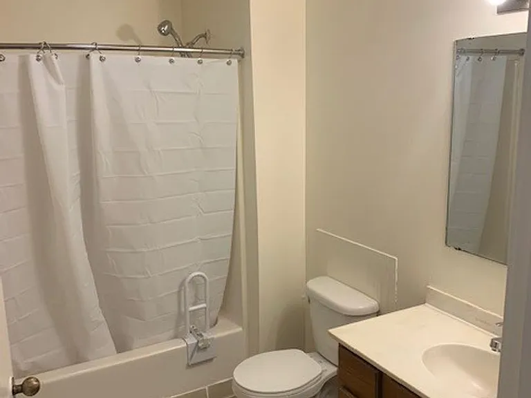 1114 Dunham St SE — Photo 5