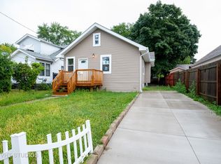911 New York St, Waukegan, IL 60085