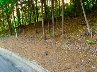 2219 Huntingdon Ct, Gainesville, GA 30506