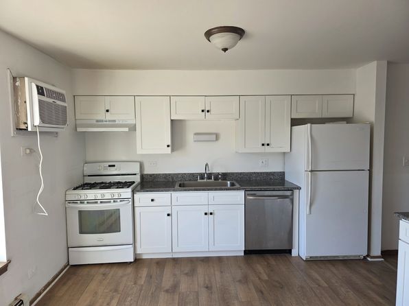 2270 Century Point Ln APT D