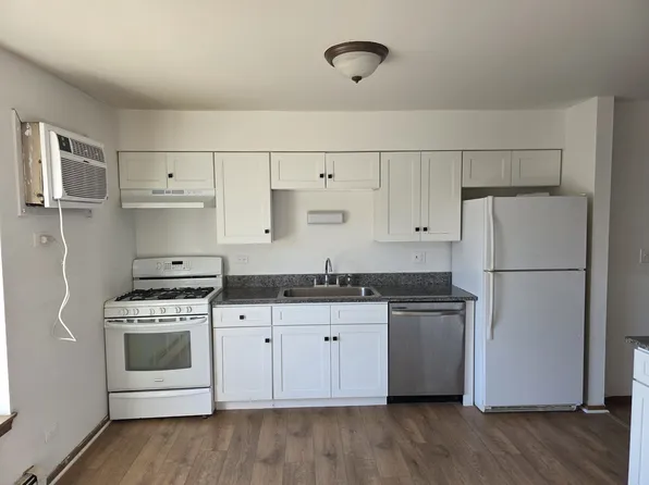 2270 Century Point Ln APT D, Glendale Heights, IL 60139