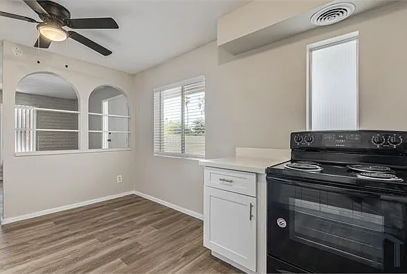 407 N Williams — Photo 11