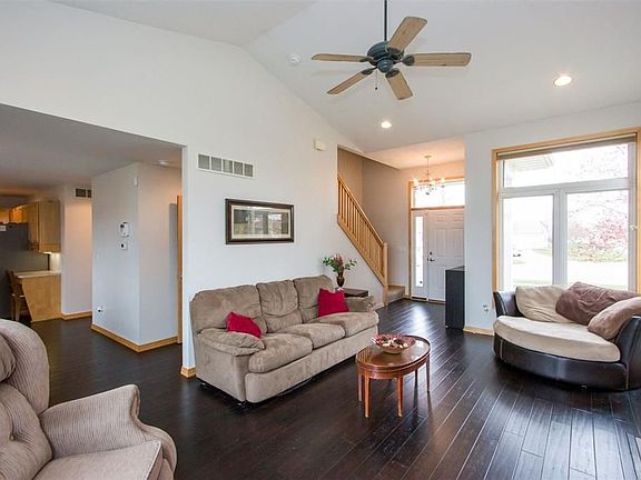 4th image of 75 Marmot Ct