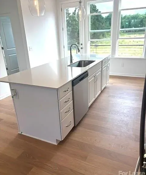 416 Silver Star Blvd — Photo 11